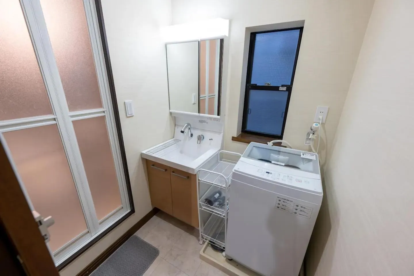 Apartment Yj-Hotel Kamiikebukuro 2F 北池袋5分钟 新装上线 59平方 Tokyo Japan